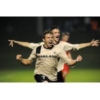 Waza Flo Signee Joey Tinnion with Oakland University