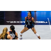 Omaha Supernovas opposite hitter Kelsie Payne